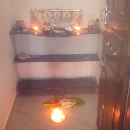 Sabri Guest House Tiruvannamalai Bagian luar foto