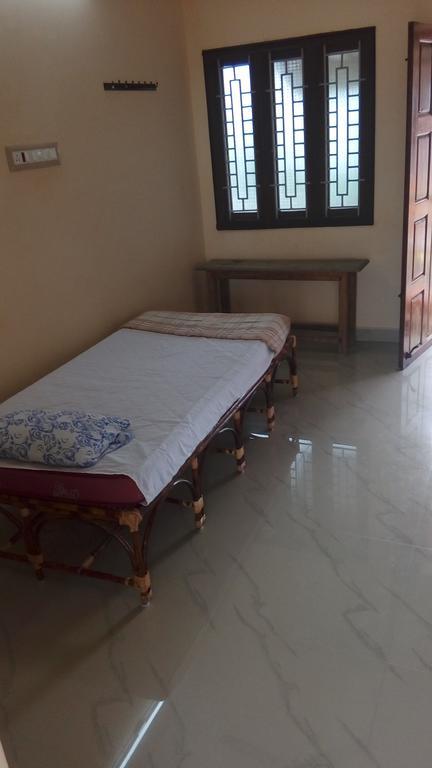Sabri Guest House Tiruvannamalai Bagian luar foto